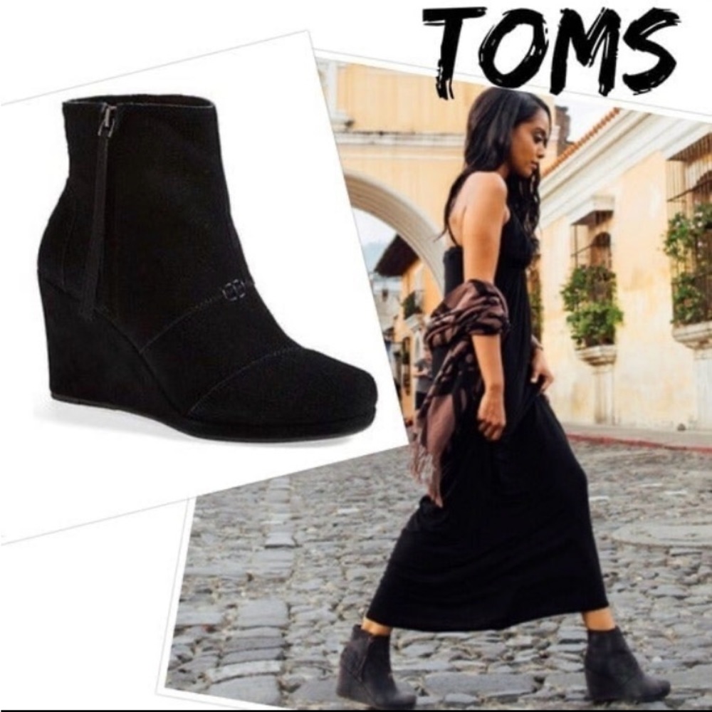 TOMS Black Suede Desert Wedge Ankle Bootie size 7